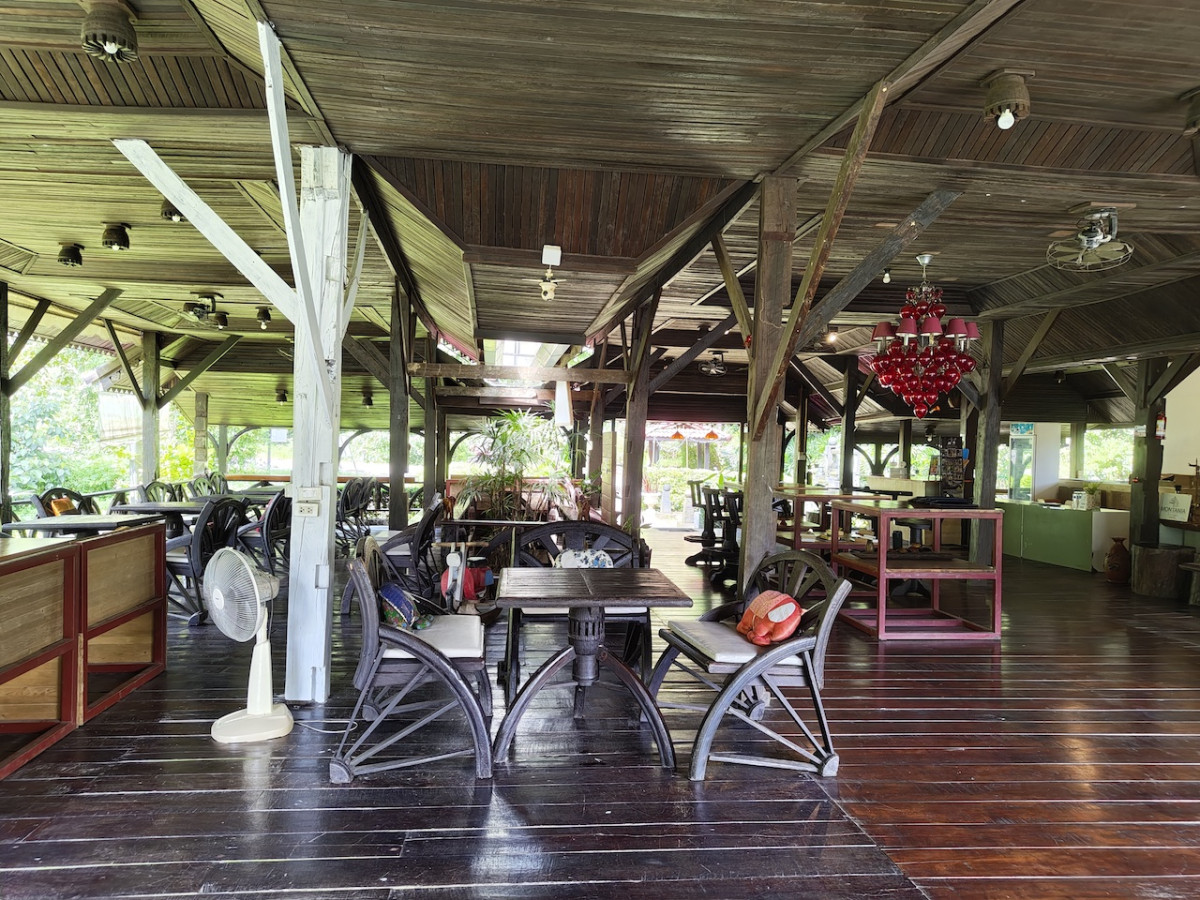 Wild Elephant Terrace Restaurant