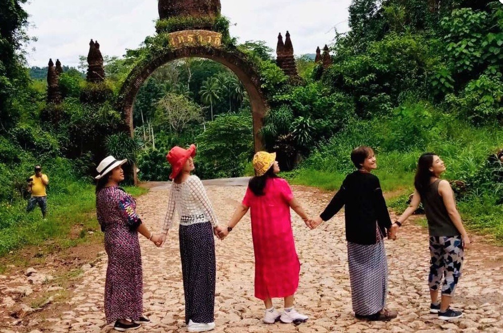 Tradition & Tales